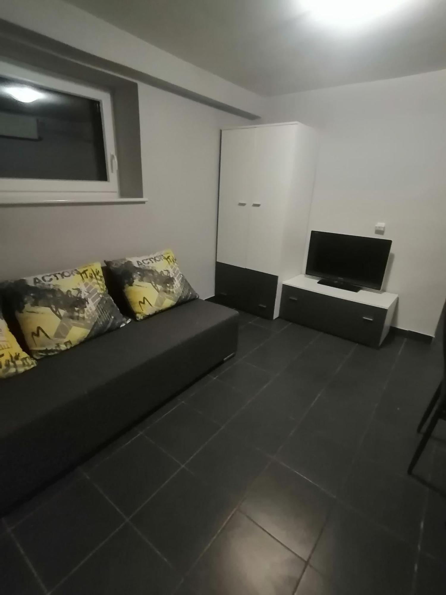 Pokoje Goscinne U Oksany Łagów Exterior foto
